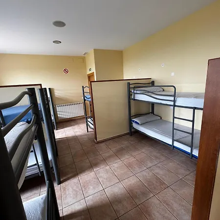 Hostal De Peregrino Cruz De Fierro *