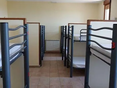 Hostel De Peregrino Cruz De Fierro *